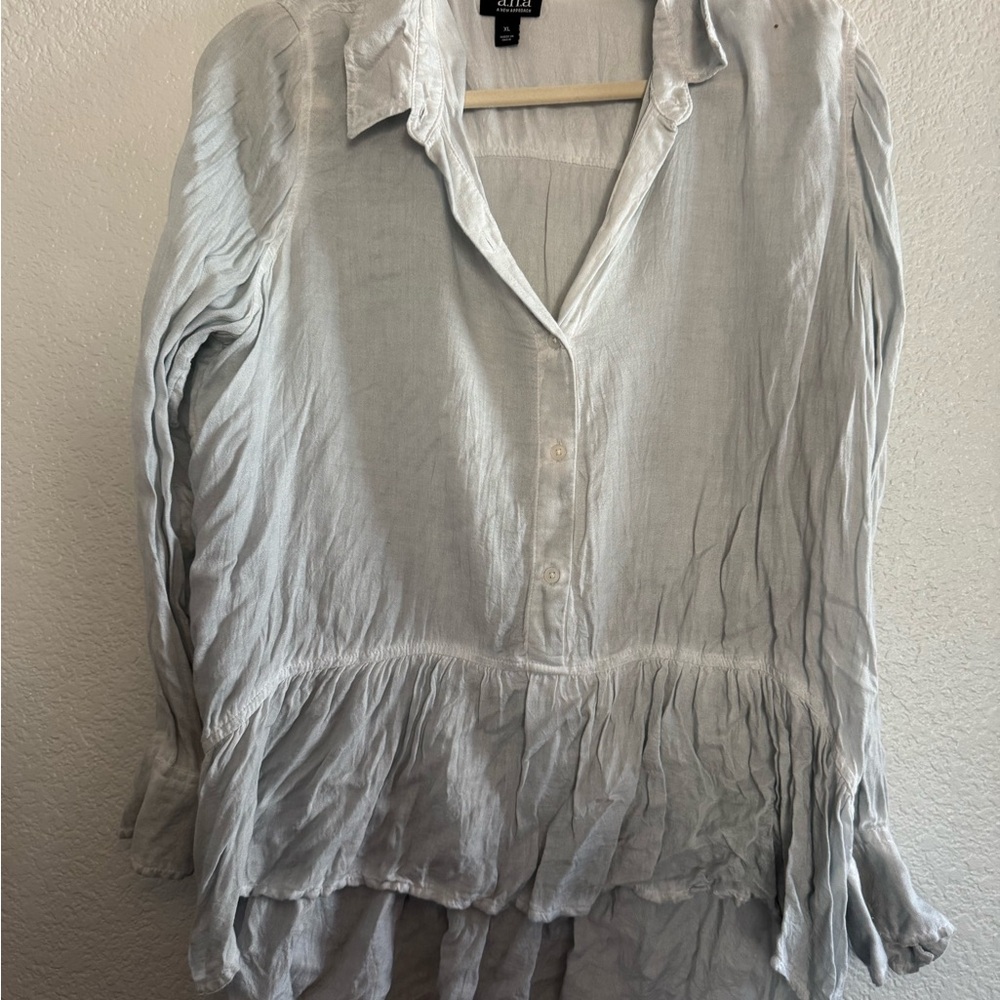 Zara Light Gray Button-Up Blouse